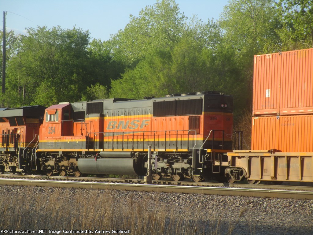 BNSF 254 Behind